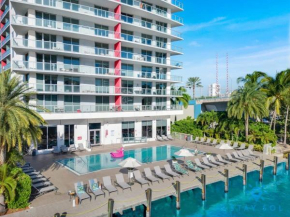Apartment with Balcony - Pool- Near Beach